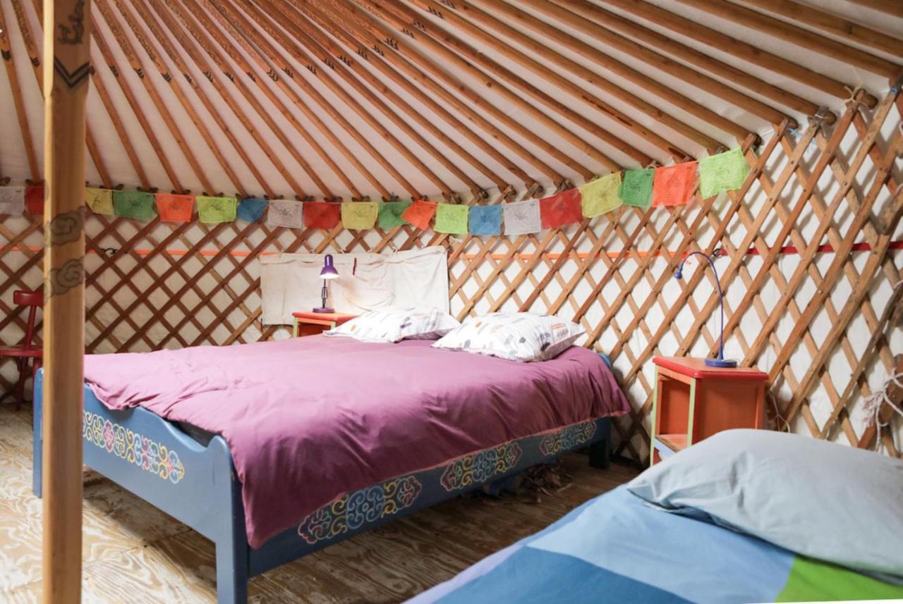 La Yourte Du Masfranc Hotell Latour-de-Carol Exteriör bild